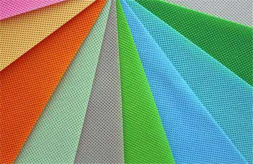 Color PET Nonwoven Fabric Tensile Resistant For Packaging Material