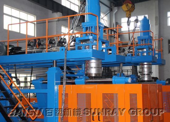 High Output Extruder Blowing Machine , Plastic Pressure Vessel Blow Molding Machine SRB100N