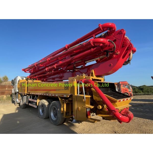 SG5366THB M46-5RZ 2012 Конкретный насос Putzmeister с 4141 Обновленный 46-метровый прицепный насос