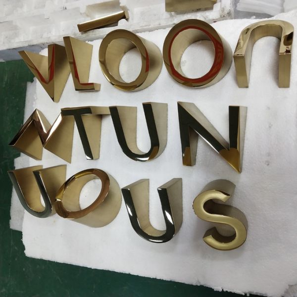 Electroplated brass 3D Stainless Steel Letters 40mm for Hospitals / Mall