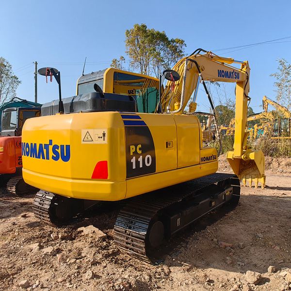 11Ton Used Komatsu Excavators PC110-8 Digger Earth Excavating Equipment