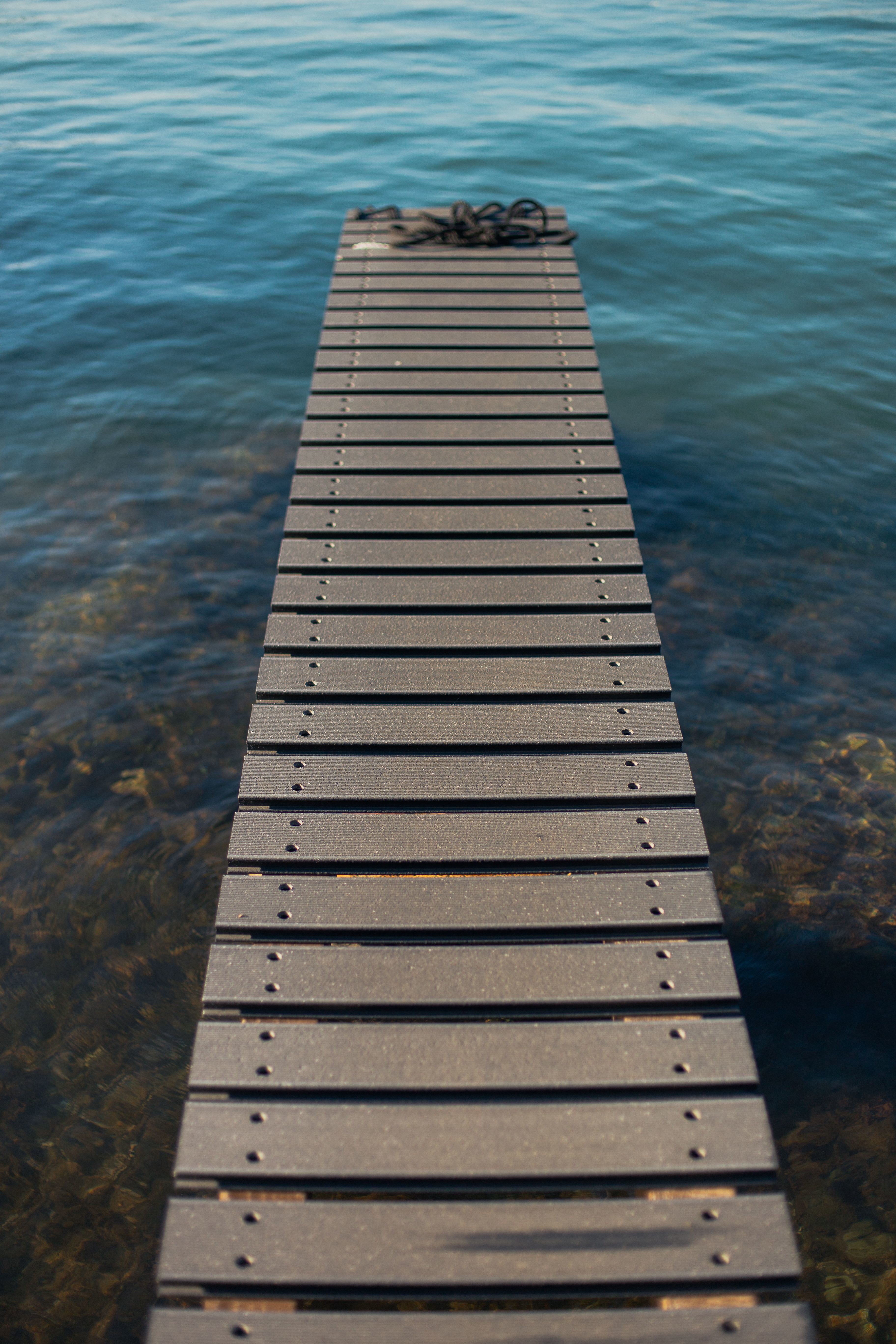 Black Aluminum Decking Panels For Lakeside Dock Pier Walkway Platform OEM ODM