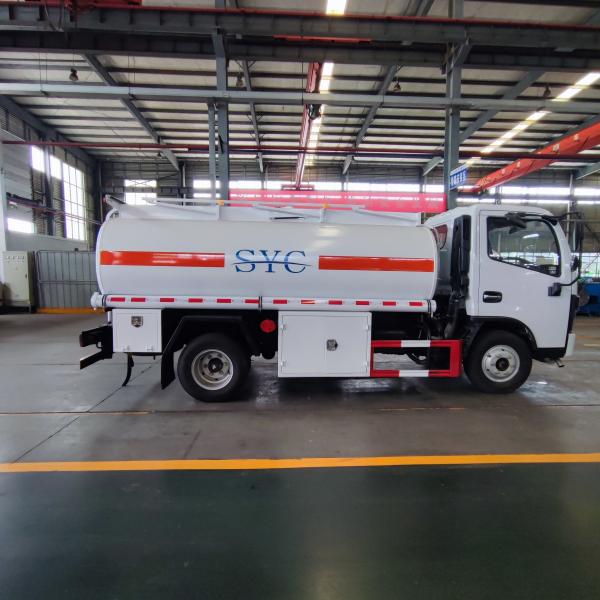 Dongfeng 4x2 6 Cubic Meter Fuel Tank Truck with Reliable Performance Fuel Transport Truck