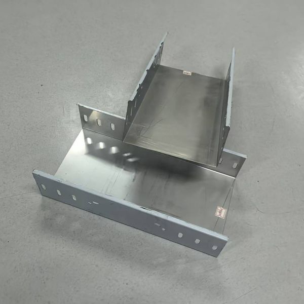 Adaptable Stainless Steel Raceway Cable Tray Easy Modify Types 1.2mm Electrical Cable Management