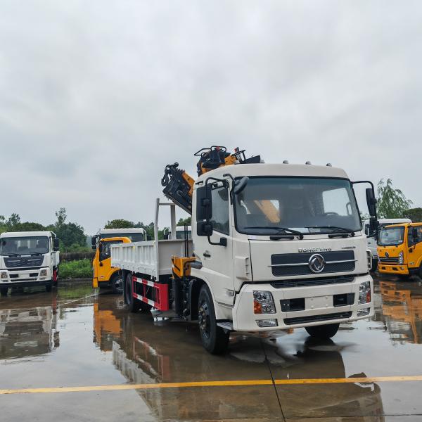 Dongfeng KR Truck With XCMG 360 Degree GSQZ160 8Ton Folding Boom Crane