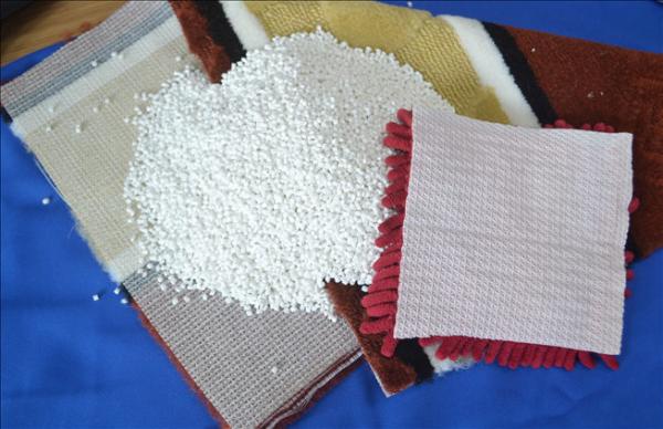 TPE Anti Slip Household Carpets Thermoplastic Elastomer TPE Raw Material Soft Durable