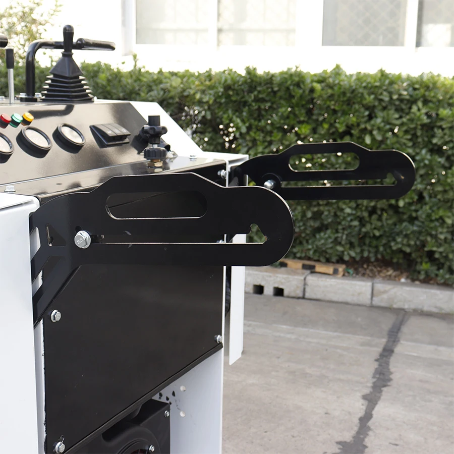 17.2kw Mini Loader Machine Disesel Crawler Micro Skid Steer Loader With Big Flow Hydraulic Valve