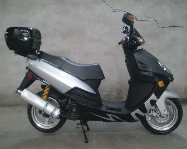 59mile/H 150cc Adult Motor Scooter 13 Aluminum Rim With Chromaticity
