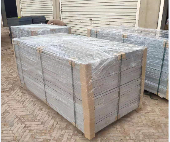 Канава Q235 и решетка дренажа Serrated крышкой