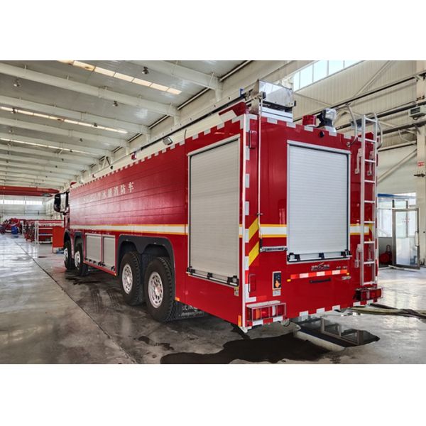 15270kg 6x4 Drive Pumper Water Tanker Fire Truck with 22m Turning Diameter