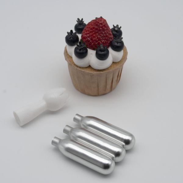 Silver  Empty Cream Chargers 8g N2o For COFFE Machine Carbon Steel