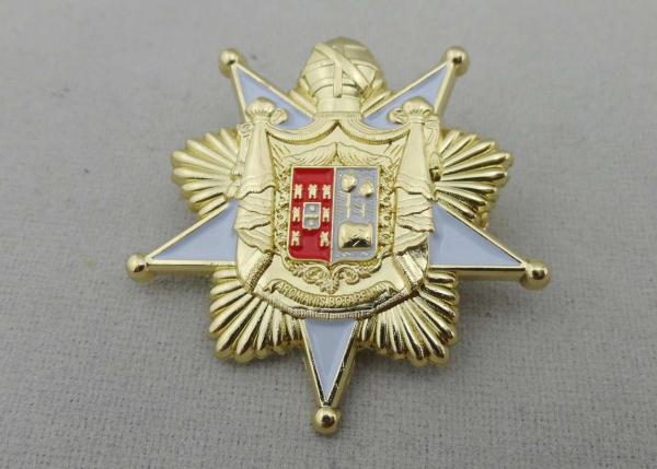 3D Die Casting Soft Enamel Pin , Zinc Alloy Gold Plating Brooch On Back Side