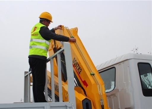 High Quality Construction Knuckle Boom Truck Mounted Crane , 5T Truck Loader Crane