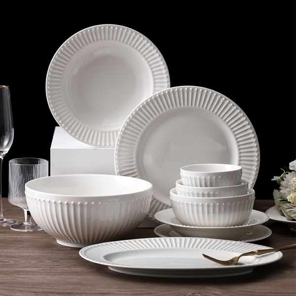 White Embossed Ceramic Dishware Set For Restaurants Hotels