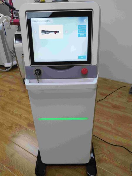 Tratamento fracionário do laser do anti CO2 popular da idade para a remoção da cicatriz, máquina do rejuvenescimento da pele