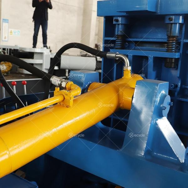 Baler de resíduos horizontais de bom desempenho para compressão de sucata de metal em gráficas
