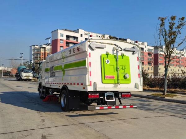 Custom's Requirement Electric Vacuum Road Sweeper for City Street and Airport Runway Cleaning Energy Type Pure Electric