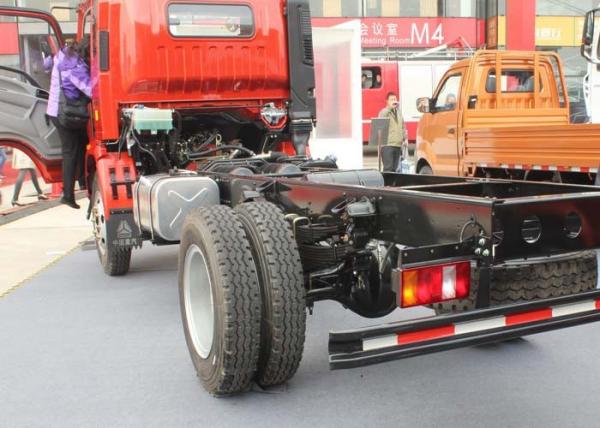 Tipo de movimentação caminhão de LHD 4X2 da carga do dever do Euro 2 do caminhão da caixa da carga/luz