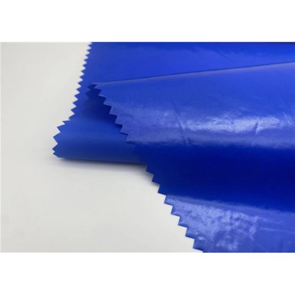 Лоснистый материал ткани 100 повторно использованный 380T вниз с PU куртки покрыл ткань тафты нейлона водоустойчивую