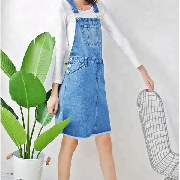 Customized Fade Proof Ladies Ripped Denim Dress Sleeveless For Spring