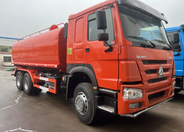 6X4 380HP 20000 Liters Water Tank Trucks SINOTRUK HOWO