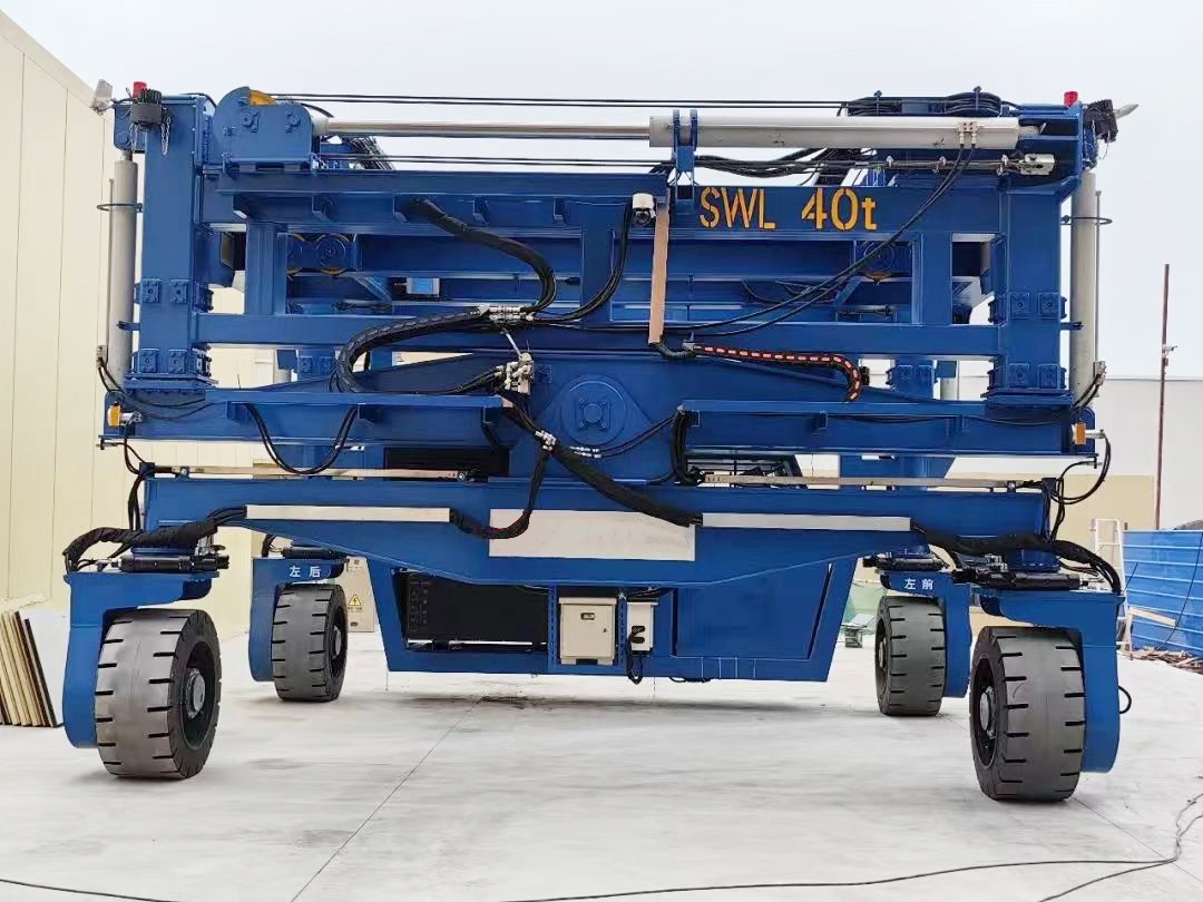Zehua Used Straddle Carrier Heavy Duty 20ft 40Hq Container Rubber Cranes