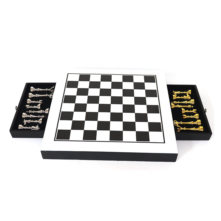 Portable 40*40*3.5cm Zinc Alloy Metal Chessboard Chess Set for Travel and Home