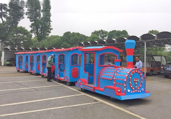 Kids Electric Trackless Train , Color Custom Electric Trains For Children