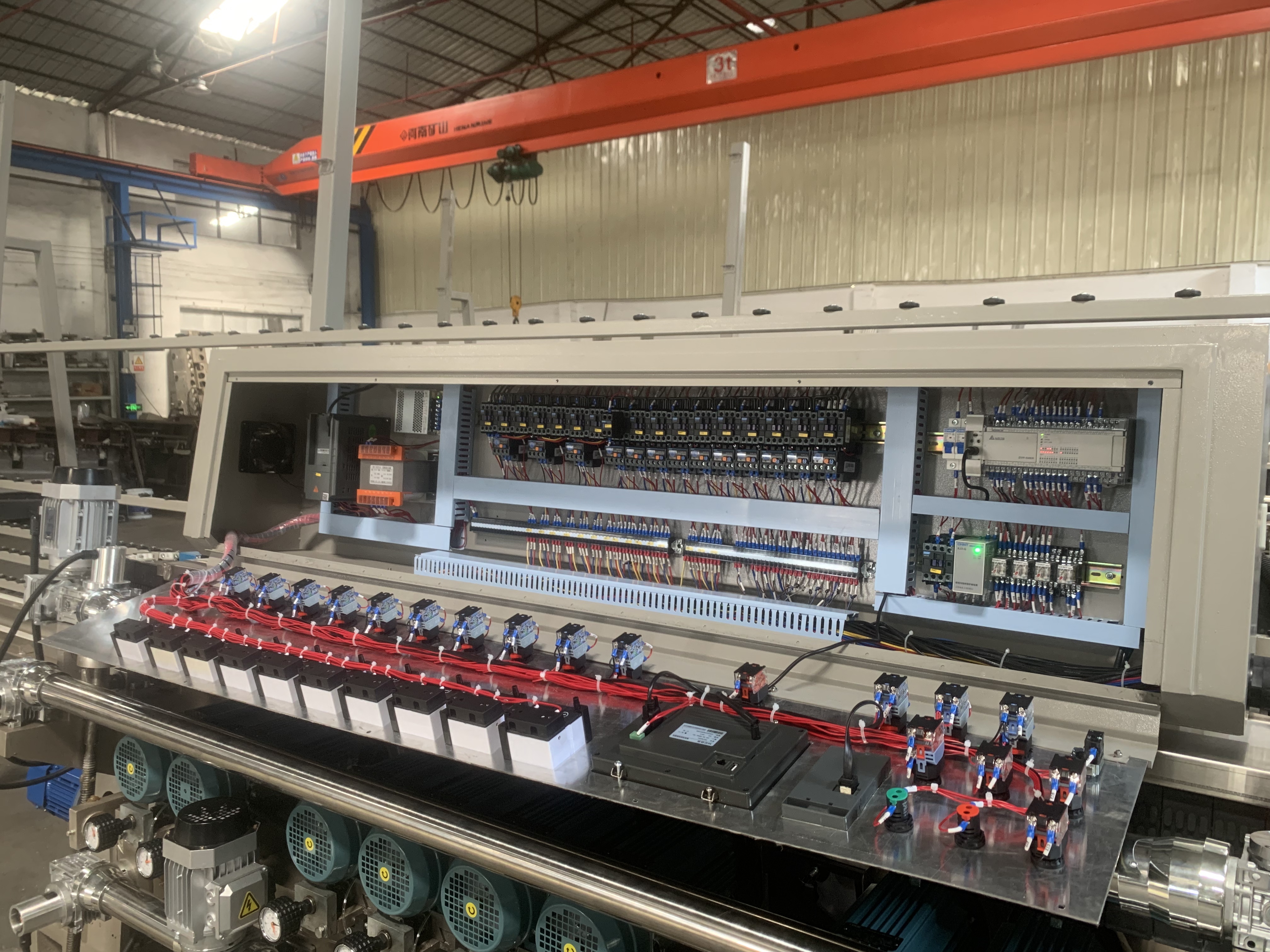 PLC Control 3-12mm Glass Beveling Machine For Grinding / Polishing Bevel Edge