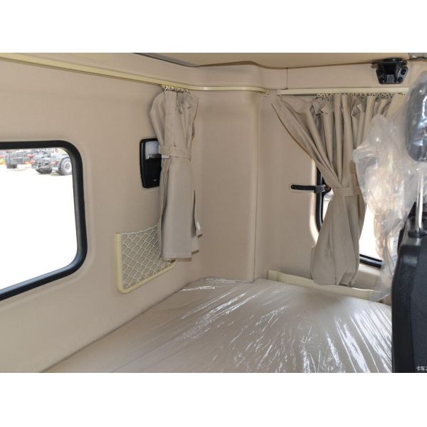 Air Suspension Driver's Seat Shacman X5000 Heavy Duty Trailer Head Used Tractor Truck