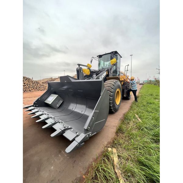 XCMG XC958 5 Tons Wheel Loader with 162kw Power for Mountainous Terrain Construction