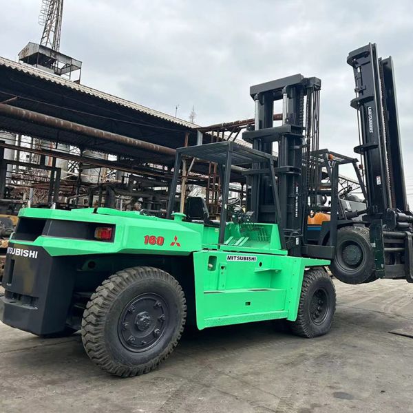 Used FD160 Mitsubishi Forklift Trucks Diesel 16 Ton Forklift With Automatic Pallet Truck