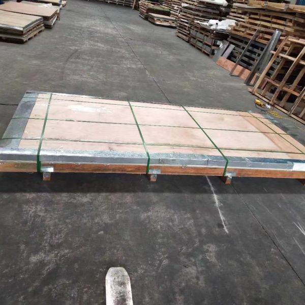 Application sous haute pression 904L / N08904 Plaques en acier inoxydable Plaques 0,6 - 60,0 mm laminées à froid