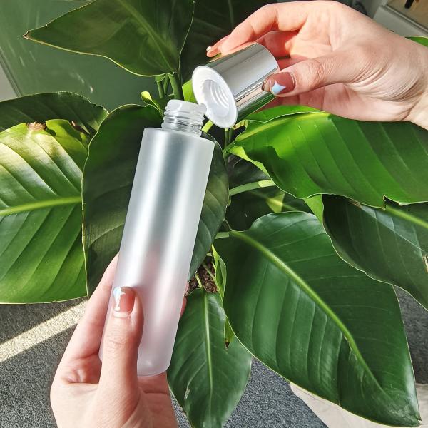 Bouteilles pour soins de la peau sur mesure en PET 100 ml 120 ml 150 ml Bouteilles de maquillage en plastique
