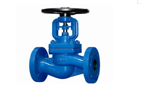 Red Wet Type Fire Hydrant 4 Water Globe Valve 2 Way Pedestal With Control Outlet