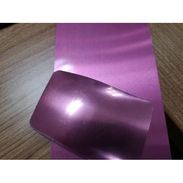 Ligação 8011 H14 Chapa de alumínio revestida de cor prateada de 0,23 mm de espessura bobina de alumínio pré-pintada de qualidade alimentar para fabricação de tampas de vinho