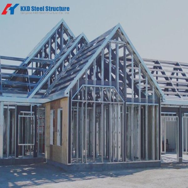 Atelier de structure en acier avec cadre peint pour portail