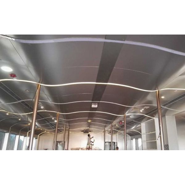 Пефорированные трапецоидальные панели потолка сота