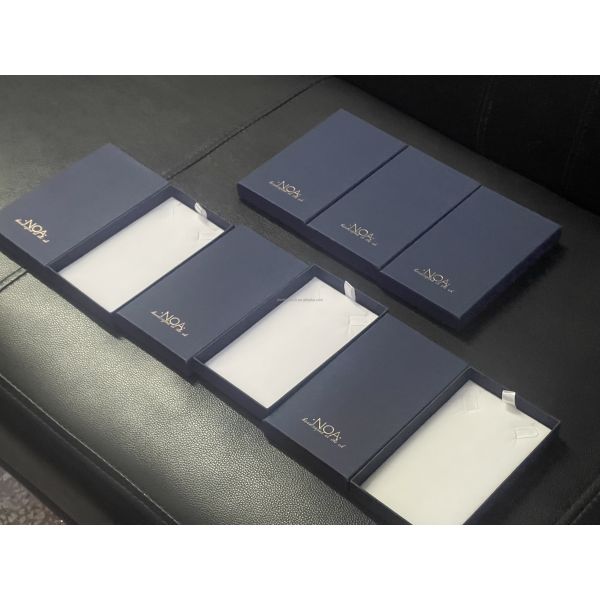 Blue Paper Necklace Box and Pads Customized for Jewelry Boxes Material Cardboard/Paper