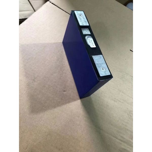 3.7V 200AH Lithium NMC Battery Lifepo4 Battery 12V Grade A Rechargeable Battery