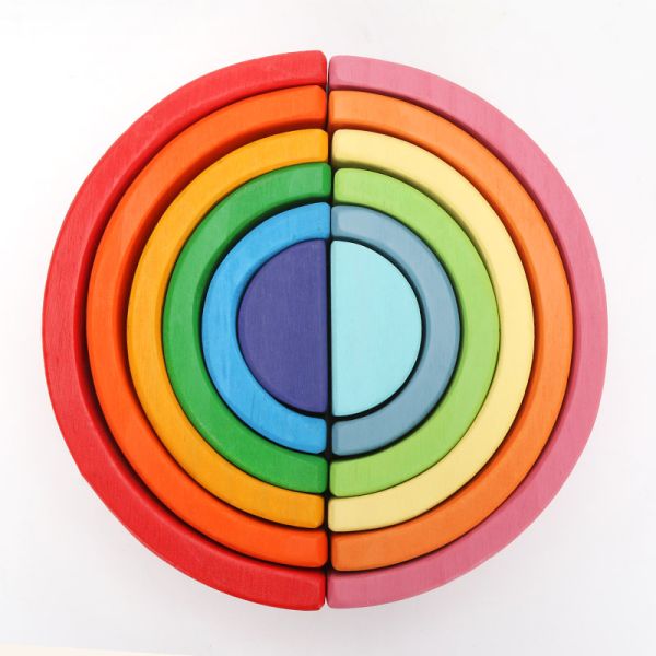 Blocs constitutifs en bois Toy Creative Educational d'arc-en-ciel de Brown 18cm