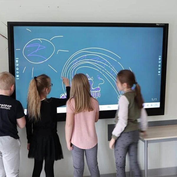4K EDLA Google Certified Interactive Whiteboard with 50 Point Multi-Touch for Smart Classrooms