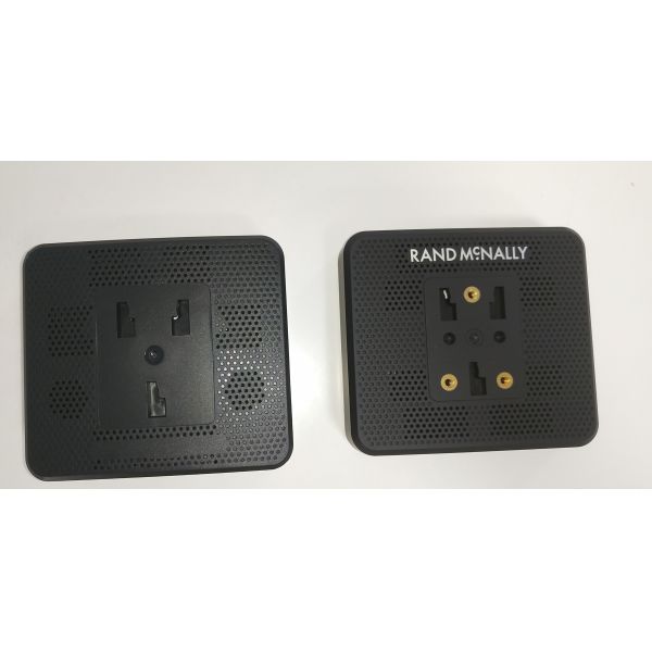 Высокая светлая УЛЬТРАФИОЛЕТОВАЯ отлитая в форму впрыска брызг разделяет пластиковый случай для навигатора плоского автомобиля