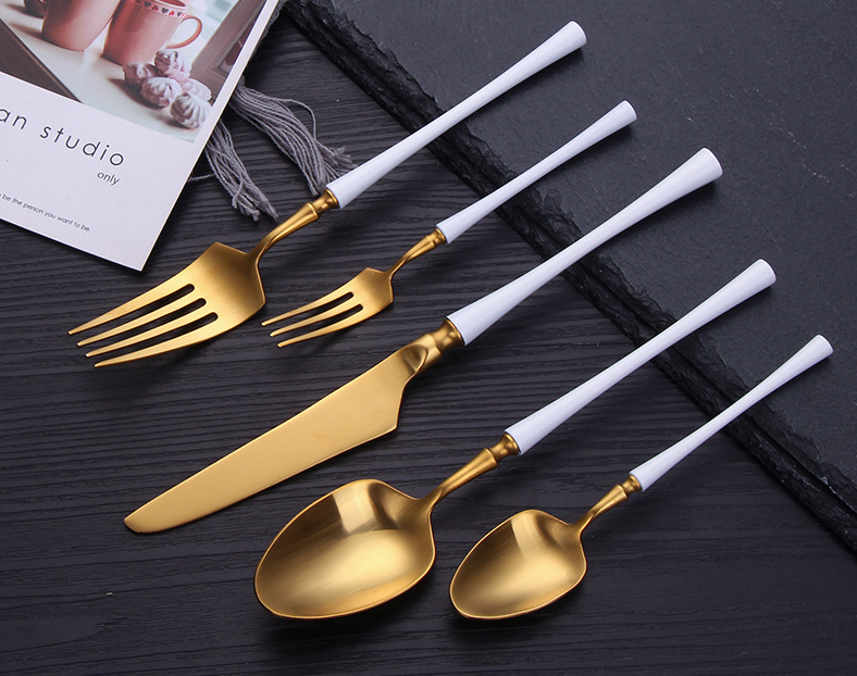 High-grade Forged Stainlesss steel Cutlery Set Flatware with White and Gold Color