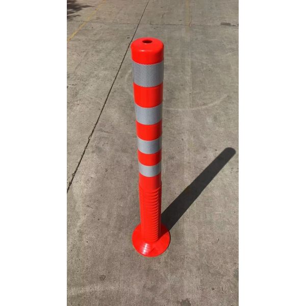 Orange Red Color Israel 1.5-1.8kgs 4 reflector Warning Spring Posts Pole PU 1000mm Orange Flexible Traffic Bollard Reflective Road 100cm Delineator Post