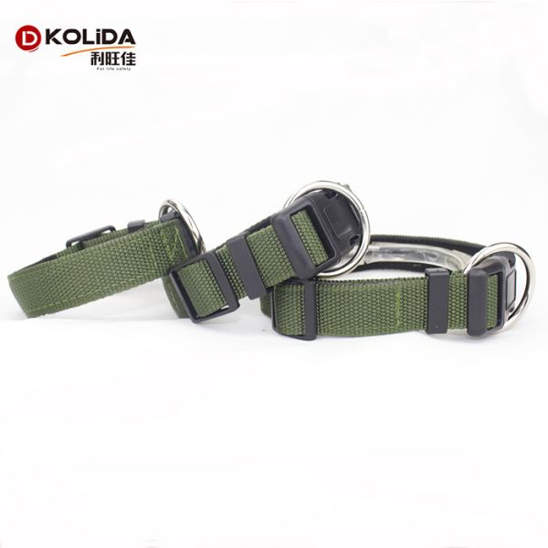 Adjustable Stylish Nylon Dog Collars All Seasons Customized Brand Logo