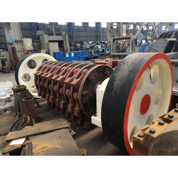China HongXing Hot Sale HDX98 110-410t/h Geramn Type Jaw Crusher