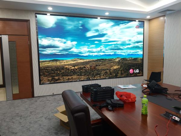 Tela conduzida alugado IP31 alugado da fase da tela de exposição P1.25 dos multimédios