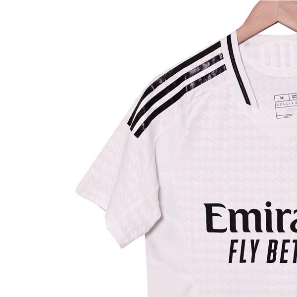 Personnalisation de l'équipe Maillot de la saison 2024-2025
