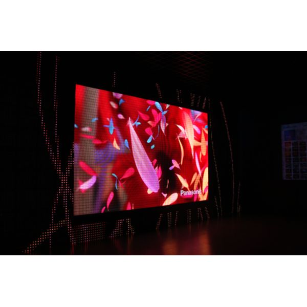Energy Saving Rental LED Display Screen , P4 Stage LED Display Slim Panel Light Weight